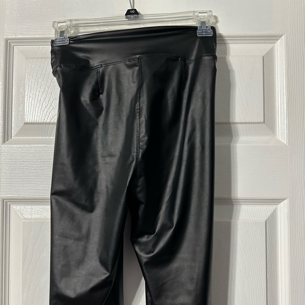 Offline by Aerie Real Luxe Faux Leather Leggings - Picture 7 of 11